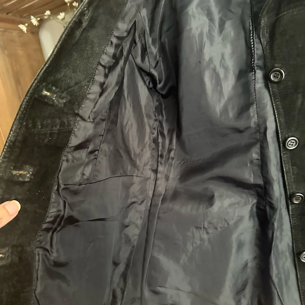 Black BB DAKOTA distressed Leather Jacket Vintage. L front pockets. - Picture 3 of 4